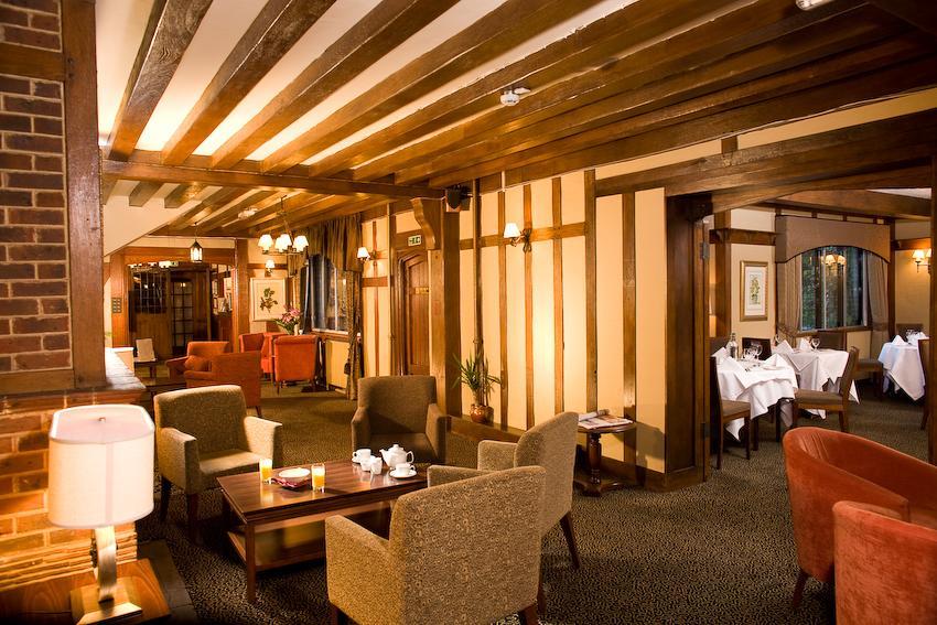 Cisswood House Hotel Horsham Bagian luar foto
