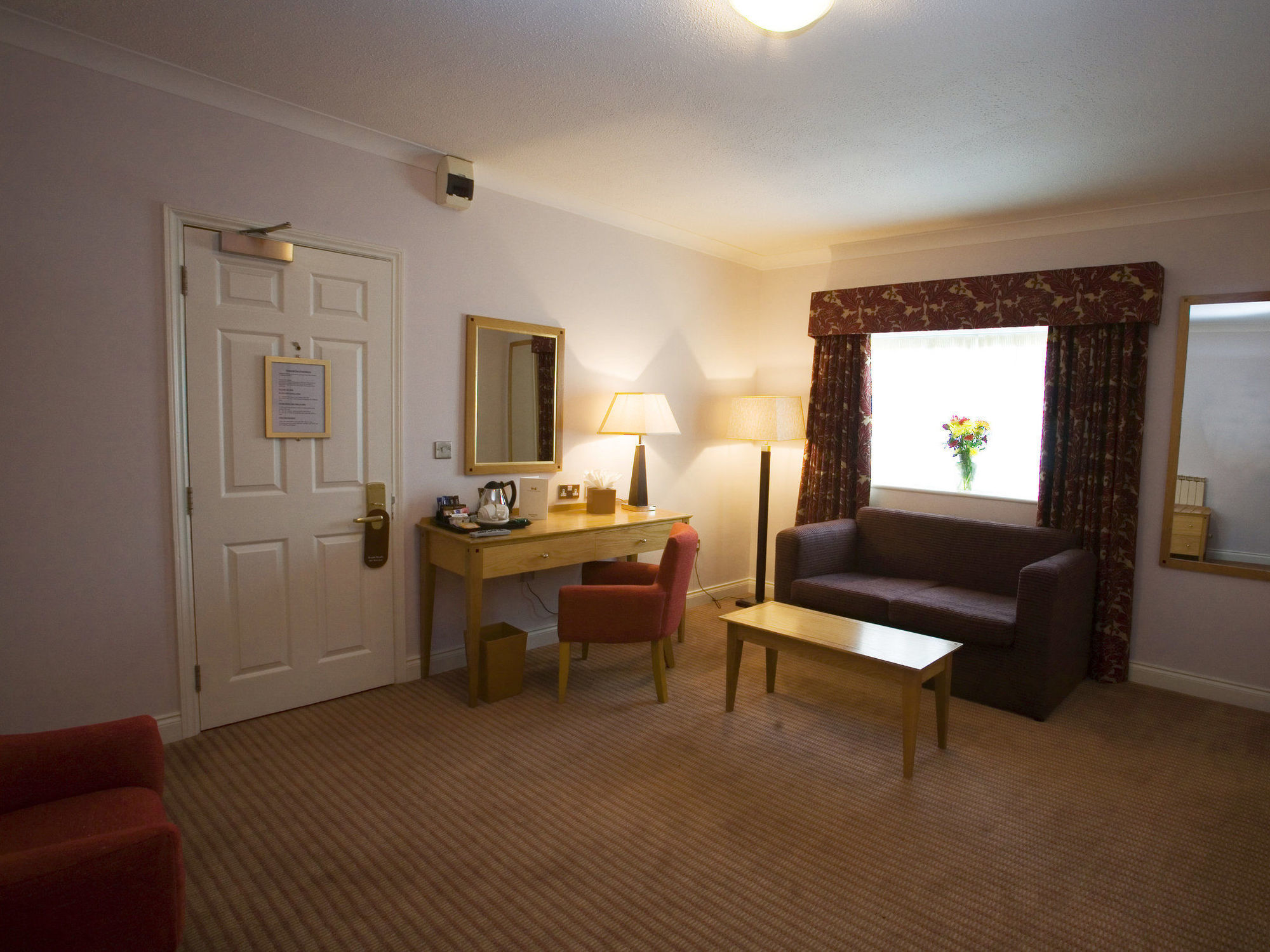 Cisswood House Hotel Horsham Ruang foto