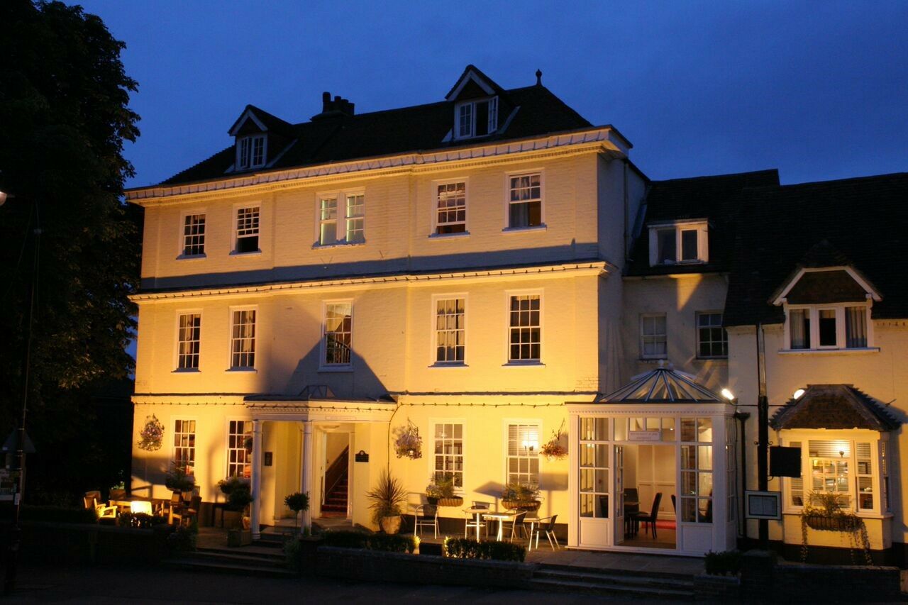 Cisswood House Hotel Horsham Bagian luar foto